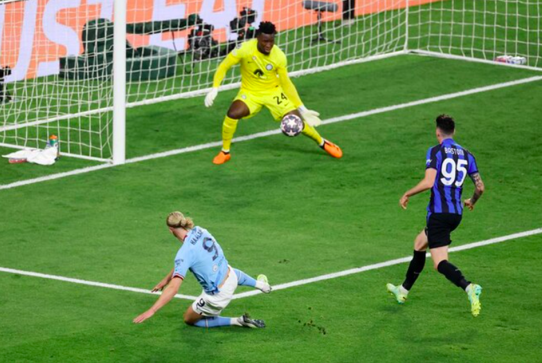  切尔西六球横扫曼城创队史纪录  